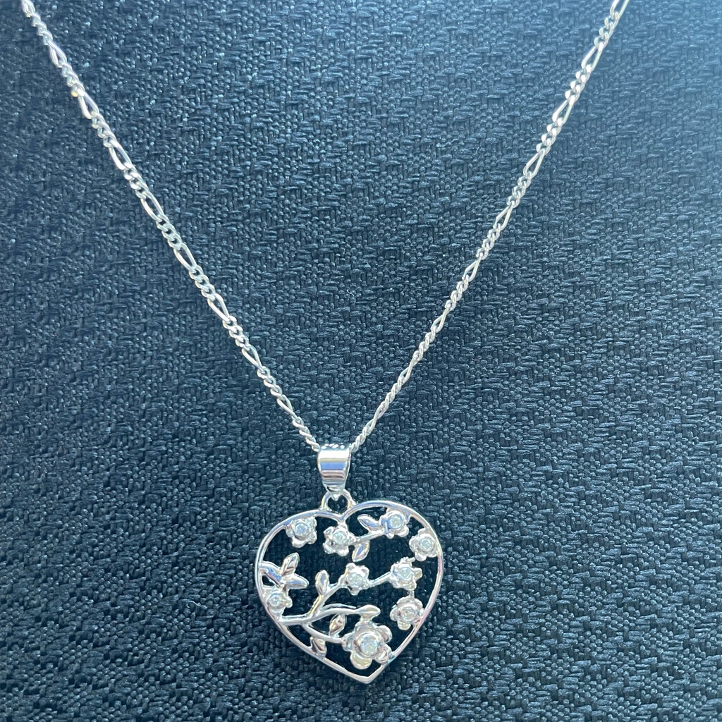 925 Heart Pendant With Flowers And Chain